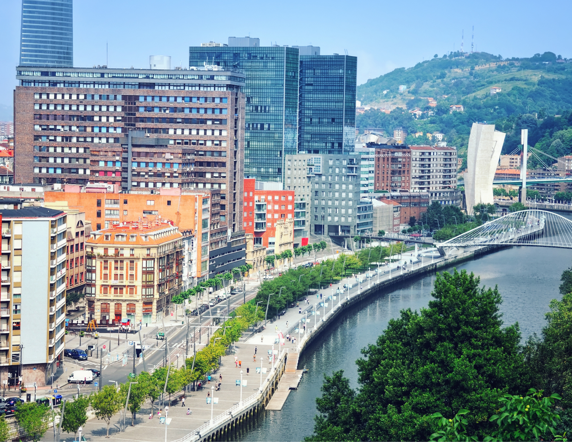 Bilbao Travel Guide-9.png